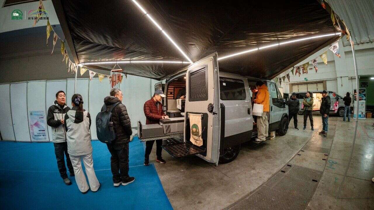 6开年首展武汉国际房车展盛大开幕冰球突破一马当先聚势中部！202(图11)